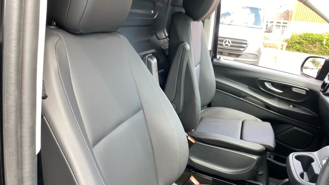 Mercedes-Benz Vito L2 Diesel Rwd 116CDI Select Van 9G-Tronic - Image 22